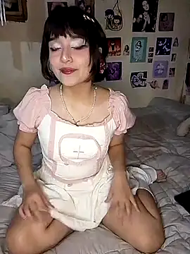 lucianasama online show from 10-04-25, 03:15