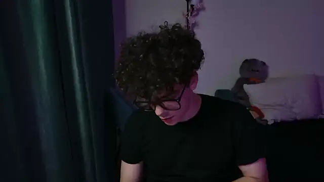 Snapshot of dreamgonetan chatting on 09-25-25, 08:23 dreamgonetan online show from 09-25-25, 08:23