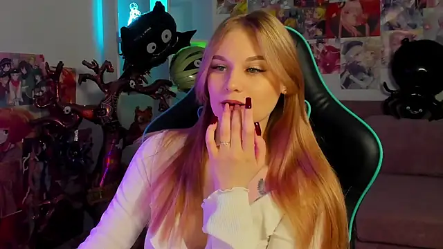 AriaWell online show from 10-27-25, 06:01