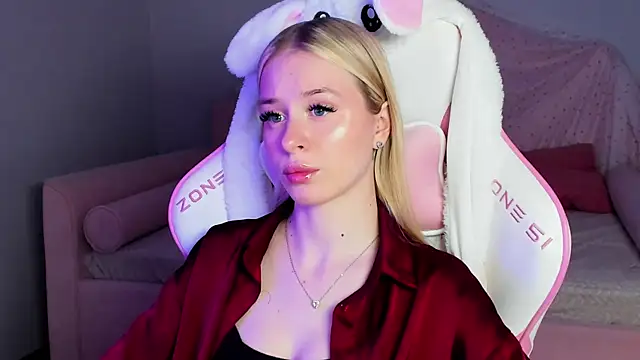 MiaGraces online show from 11-14-25, 05:33