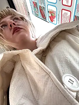 RonnieKiss online show from 10-11-25, 04:22