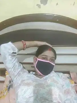 Snapshot of Cute-Charvii chatting on 10-14-25, 04:24 Cute-Charvii online show from 10-14-25, 04:24