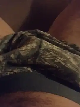 Snapshot of DarkOven chatting on 12-18-25, 11:55 DarkOven online show from 12-18-25, 11:55