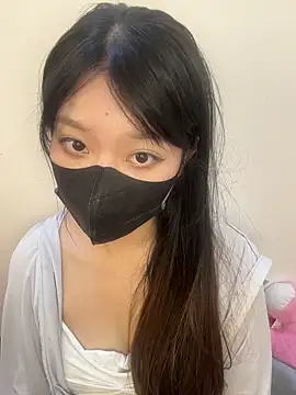 AZ37866 online show from 10-13-25, 02:00