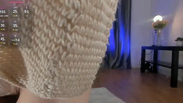 Snapshot of Hafu_yui chatting on 10-05-25, 03:21 Hafu yui online show from 10-05-25, 03:21