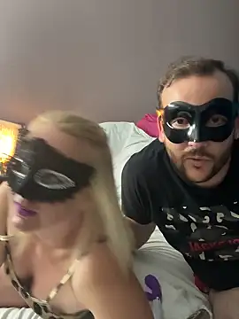 Snapshot of Eroxia chatting on 09-21-25, 07:59 Eroxia online show from 09-21-25, 07:59