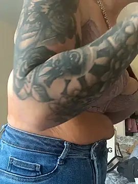 Snapshot of Carmen36XX chatting on 10-05-25, 09:07 Carmen36XX online show from 10-05-25, 09:07