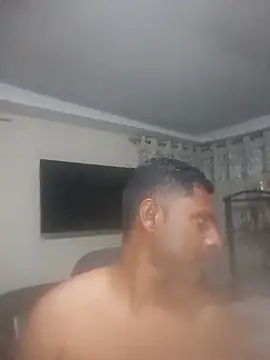 Snapshot of kingVibeX chatting on 10-08-25, 08:50 kingVibeX online show from 10-08-25, 08:50