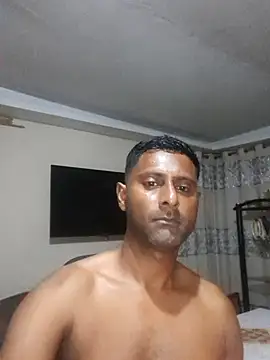 Snapshot of kingVibeX chatting on 10-12-25, 07:46 kingVibeX online show from 10-12-25, 07:46