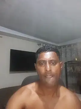 Snapshot of kingVibeX chatting on 10-13-25, 07:14 kingVibeX online show from 10-13-25, 07:14