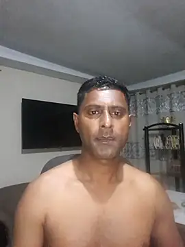 Snapshot of kingVibeX chatting on 10-15-25, 09:04 kingVibeX online show from 10-15-25, 09:04