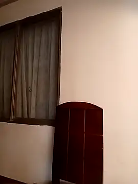 Snapshot of ANDREA-10_ chatting on 10-09-25, 01:53 ANDREA-10 online show from 10-09-25, 01:53