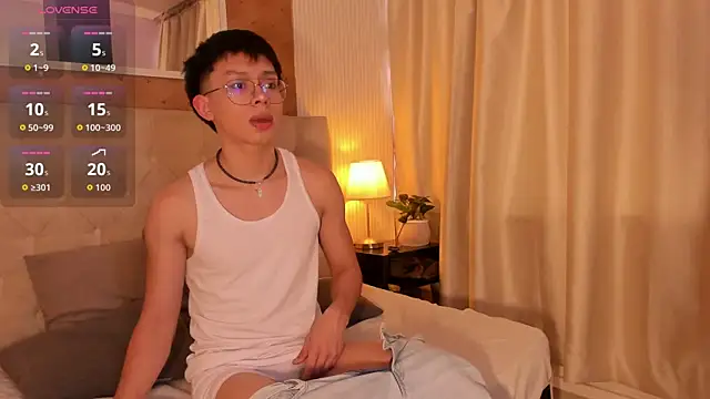 Snapshot of liam_twiink chatting on 10-28-25, 07:38 liam twiink online show from 10-28-25, 07:38