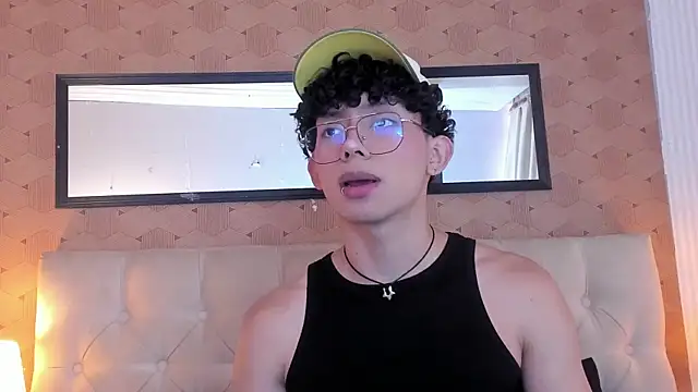 liam twiink online show from 04-21-26, 07:28