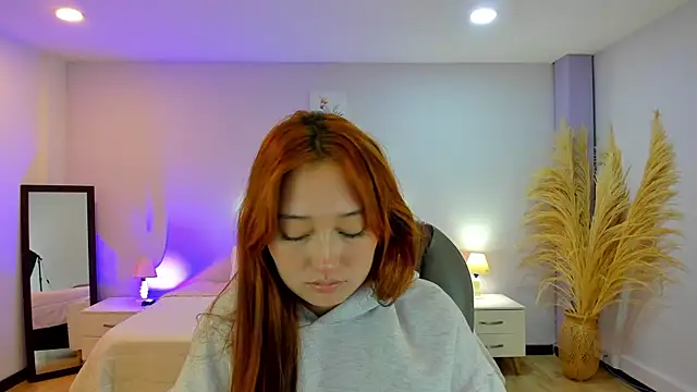 Snapshot of Samara_Hilton_2 chatting on 10-08-25, 07:55 Samara Hilton 2 online show from 10-08-25, 07:55