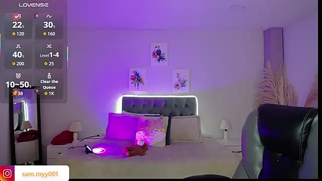 Snapshot of Samara_Hilton_2 chatting on 12-17-25, 07:20 Samara Hilton 2 online show from 12-17-25, 07:20