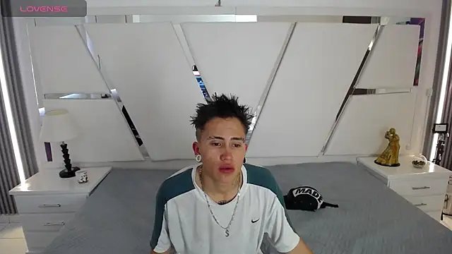 oblivionlove online show from 02-02-26, 12:59