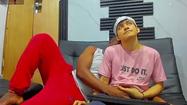 Snapshot of Amun_obsidian chatting on 11-10-25, 12:15 Amun obsidian online show from 11-10-25, 12:15