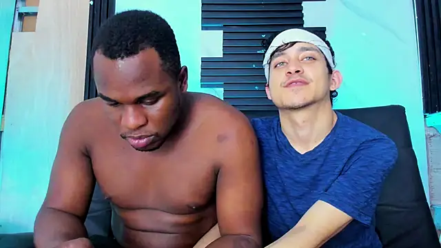 Snapshot of Amun_obsidian chatting on 11-16-25, 09:26 Amun obsidian online show from 11-16-25, 09:26