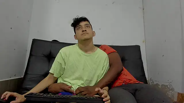 Snapshot of Amun_obsidian chatting on 12-02-25, 09:47 Amun obsidian online show from 12-02-25, 09:47