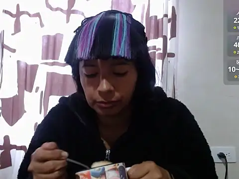 Snapshot of Acelinrose chatting on 05-12-26, 11:51 Acelinrose online show from 05-12-26, 11:51