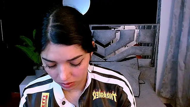 dreams girl online show from 09-27-25, 03:11