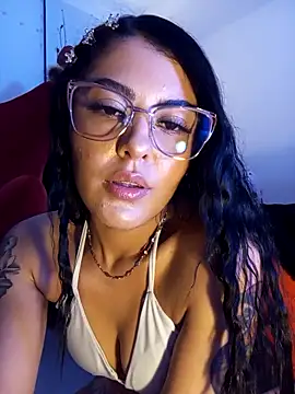 Snapshot of ValeNiitaLuv chatting on 10-10-25, 11:26 ValeNiitaLuv online show from 10-10-25, 11:26