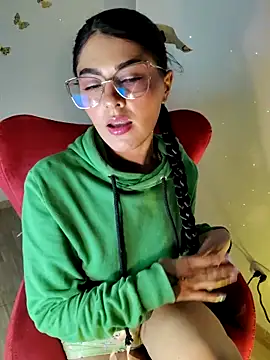 ValeNiitaLuv online show from 04-28-26, 03:55