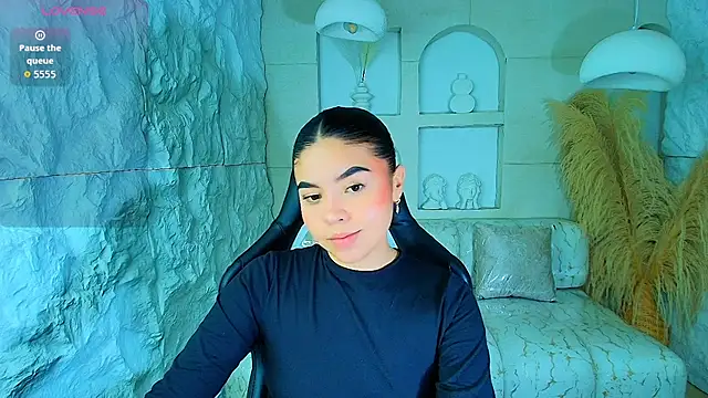 Snapshot of ambarina_r chatting on 12-04-25, 03:38 ambarina r online show from 12-04-25, 03:38