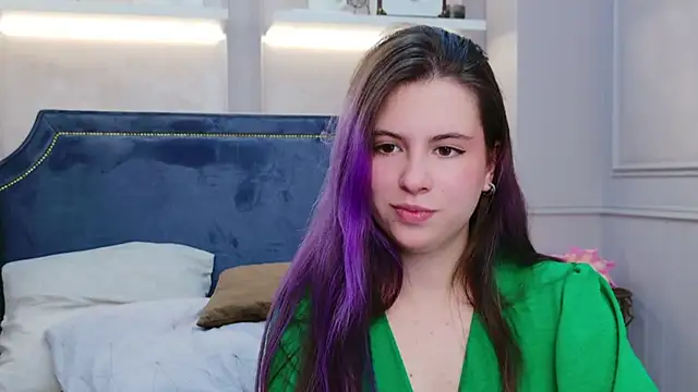 Snapshot of Akira_Halls chatting on 11-07-25, 09:04 Akira Halls online show from 11-07-25, 09:04