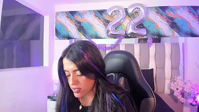 IsaDiiaz online show from 06-06-26, 05:01