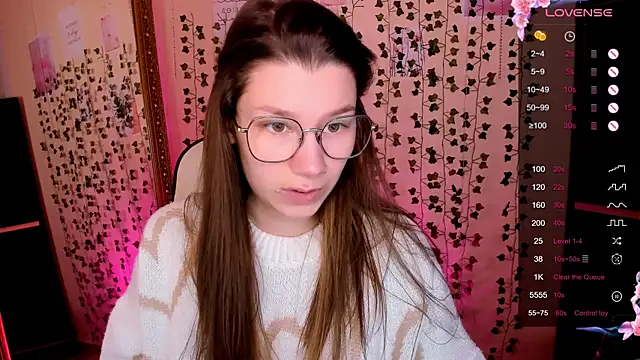 LinaBlossom  online show from 03-01-26, 06:59