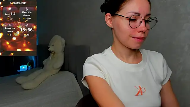 fun nd bun online show from 07-14-26, 03:33
