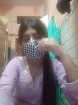 Snapshot of Ravina-90 chatting on 09-27-25, 02:55 Ravina-90 online show from 09-27-25, 02:55