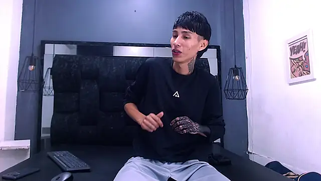 Daniel delux  online show from 11-10-25, 11:53