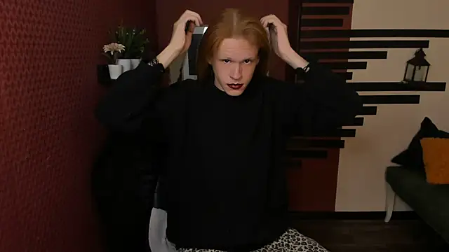 Snapshot of ChloeValentinee chatting on 11-06-25, 12:06 ChloeValentinee online show from 11-06-25, 12:06