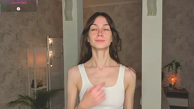 ReneeLippeatt online show from 10-22-25, 07:24