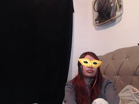 Snapshot of dulce-emily18 chatting on 09-23-25, 03:09 dulce-emily18 online show from 09-23-25, 03:09