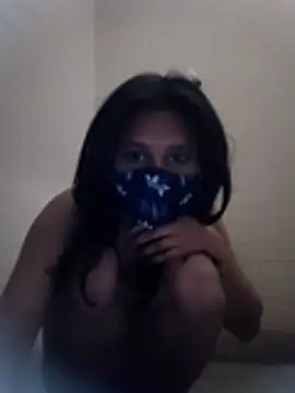 Snapshot of Onlyfordarlings chatting on 04-05-26, 07:49 Onlyfordarlings online show from 04-05-26, 07:49