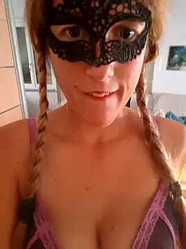 Naughty-Layla online show from 10-04-25, 06:28