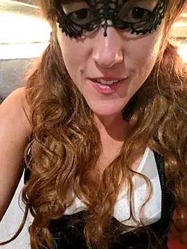 Naughty-Layla online show from 10-06-25, 05:43