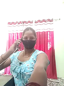 School medam online show from 10-05-25, 09:07