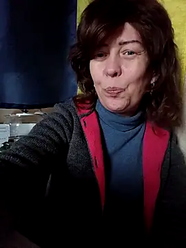 Snapshot of MARYNAMilff chatting on 10-18-25, 01:56 MARYNAMilff online show from 10-18-25, 01:56