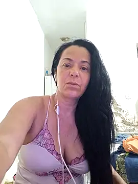 Snapshot of lucineia7 chatting on 11-18-25, 08:08 lucineia7 online show from 11-18-25, 08:08