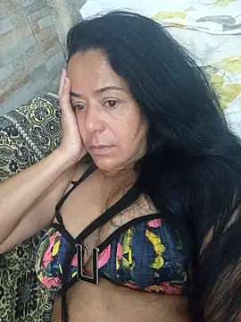 Snapshot of lucineia7 chatting on 11-27-25, 04:42 lucineia7 online show from 11-27-25, 04:42