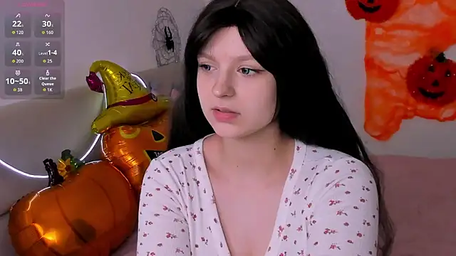 Snapshot of AishaAysitt chatting on 10-21-25, 09:10 AishaAysitt online show from 10-21-25, 09:10