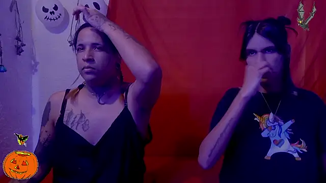 Snapshot of Couple_Moth666 chatting on 10-24-25, 12:34 Couple Moth666 online show from 10-24-25, 12:34