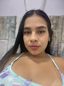 Snapshot of Valery_lux16 chatting on 04-28-26, 05:12 Valery lux16 online show from 04-28-26, 05:12