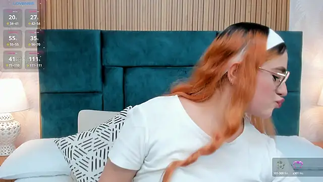 Snapshot of Amber_kiss_ chatting on 10-07-25, 06:27 Amber kiss  online show from 10-07-25, 06:27