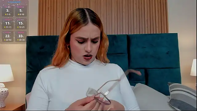 Amber kiss  online show from 04-21-26, 06:23